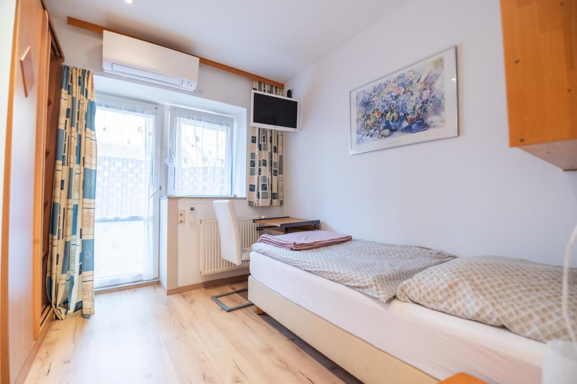Hotel Alter Telegraf 3*
