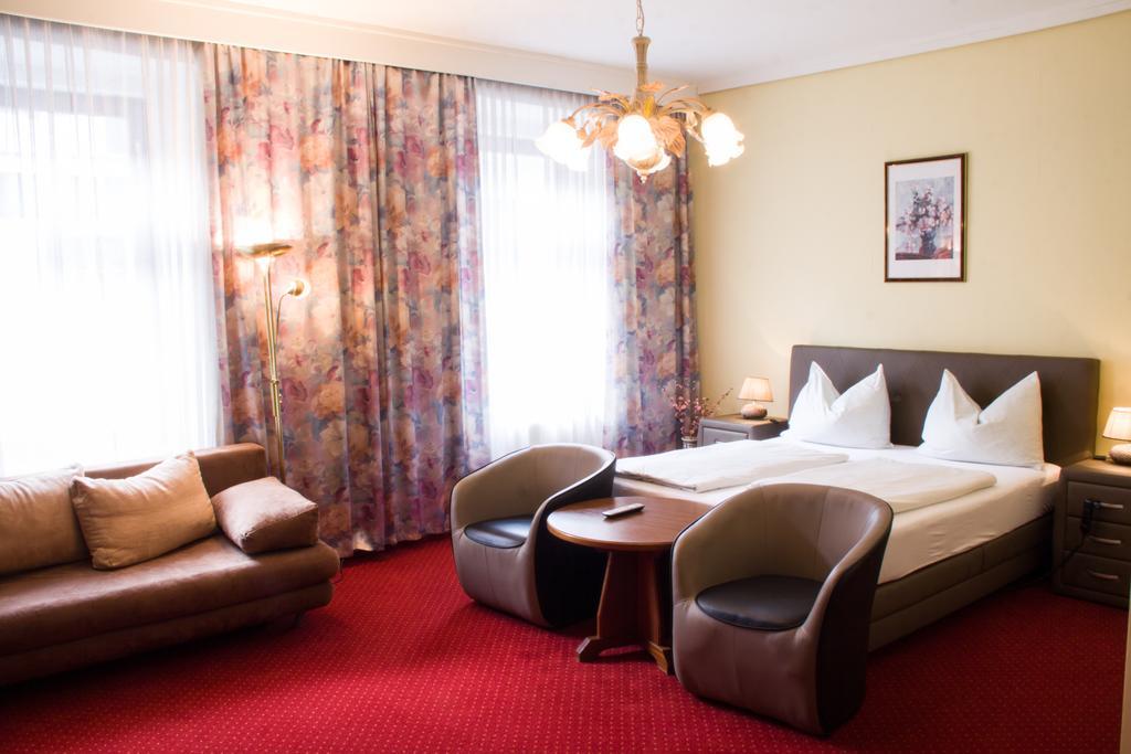 Hotel Alter Telegraf 3*